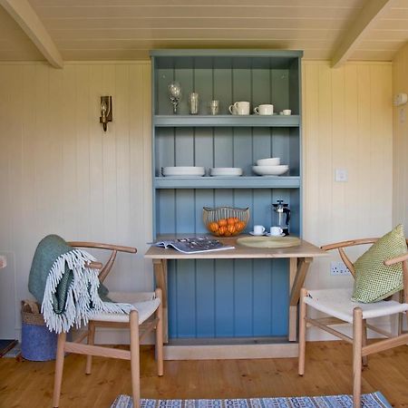 The Hut Vila Ashbourne  Exterior foto